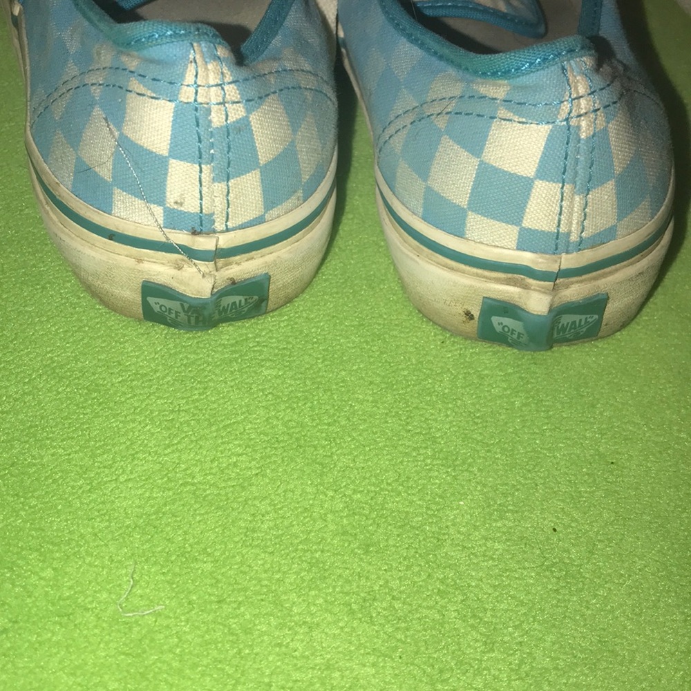 Vans - Picture 2 of 3